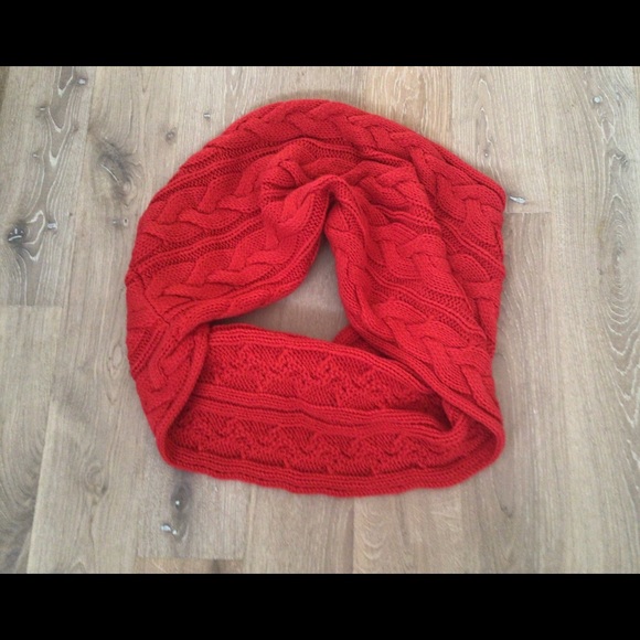 INDIGO Infinity Scarf - Picture 3 of 4